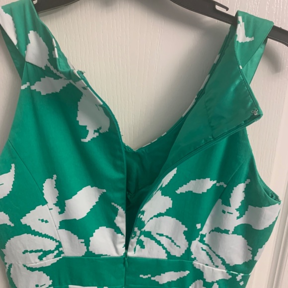 Dress - Picture 4 of 5